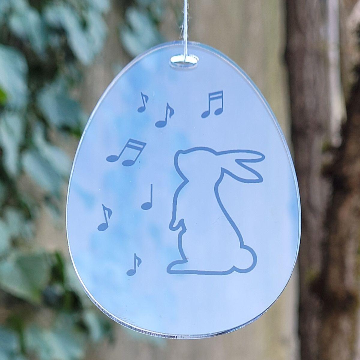 Ostereiform Anhänger mit Osterhase und Noten aus Acryl