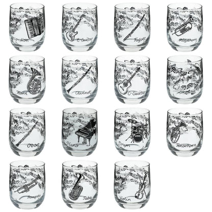 Glas mit Instrumenten und musikalischen Motiven