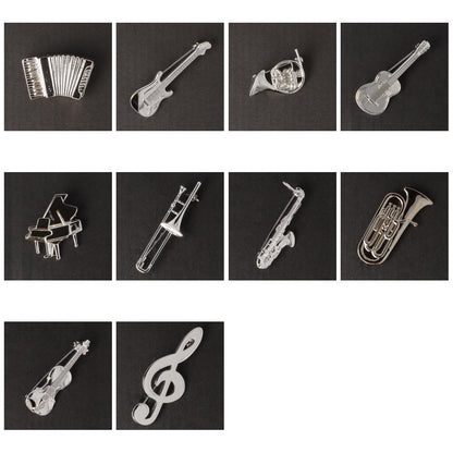 Instrumenten-Brosche, verschiedene Ausführungen, versilbert