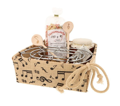 Gift box with food warmer, musical noodles, pasta sauce and mini cooking spoons