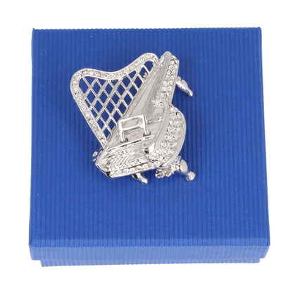 Brosche Piano mit Schmucksteinen in Geschenkbox, Farbe silber